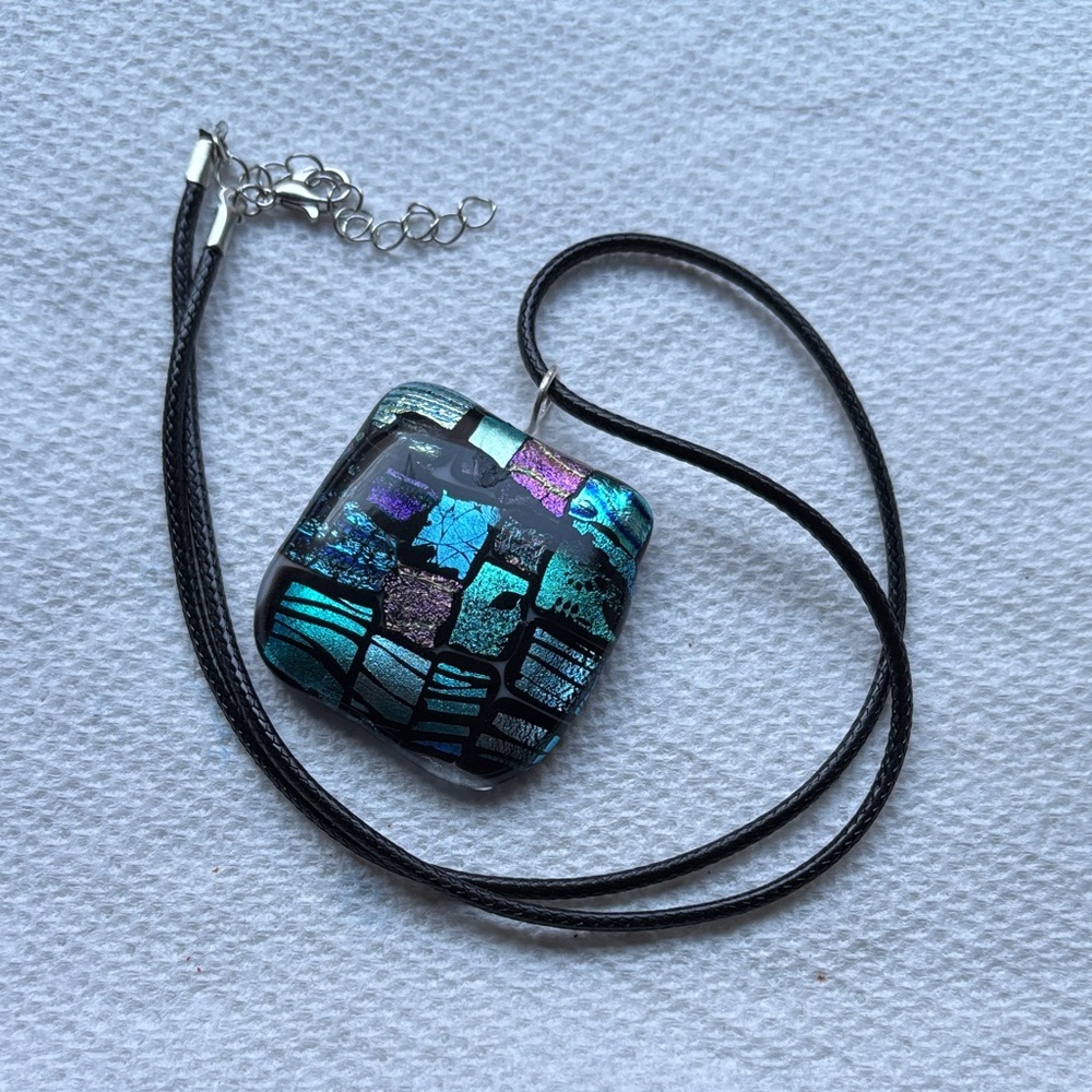 🟠New Multicolored Dichroic Glass Pendant Necklace Handcrafted